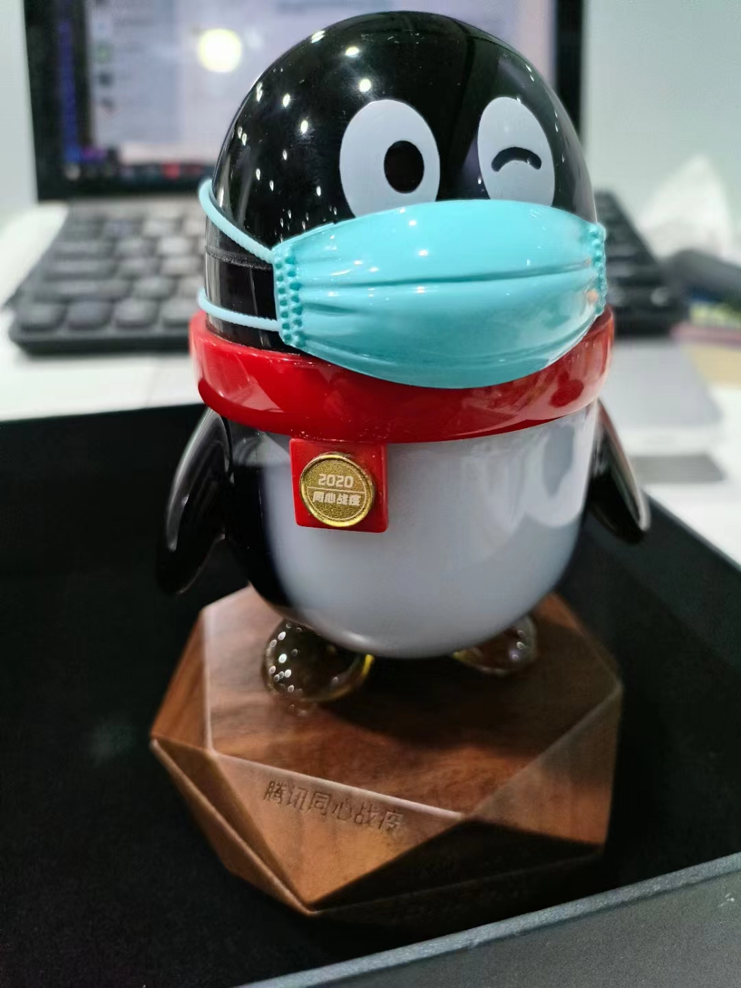 奇绩创坛年度最佳创业公司奖杯